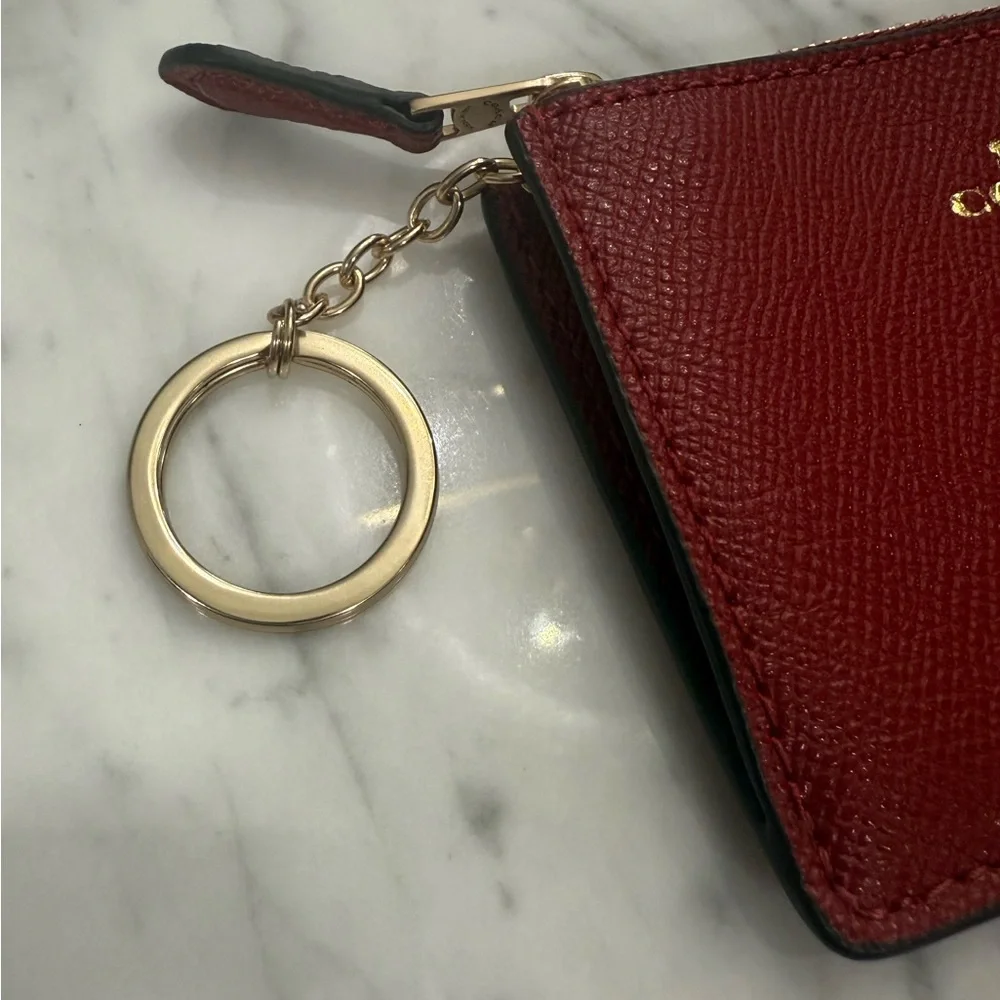 ❤️SOLD❤️ EXCELLENT NEW Coach Leather Mini Skinny ID Case Red Leather Key Pouch - Picture 3 of 7